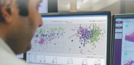 Technician reviewing Passive Fracking Imaging Data on Nanometrics software on a screen.